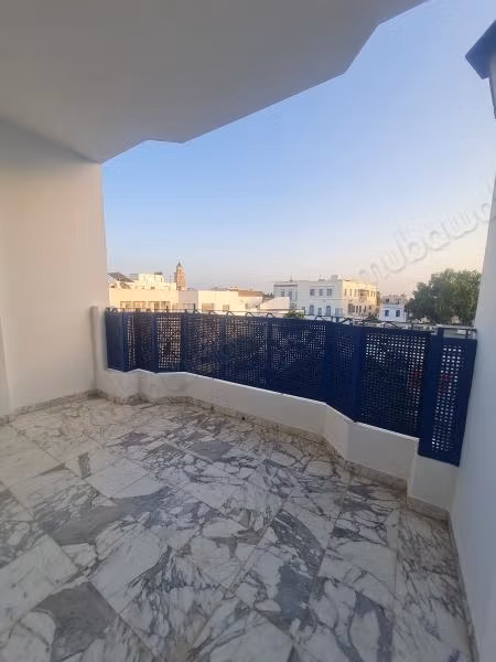 Appartamento in affitto a La Marsa Ville. 3 camere da letto. Garage e terrazzo