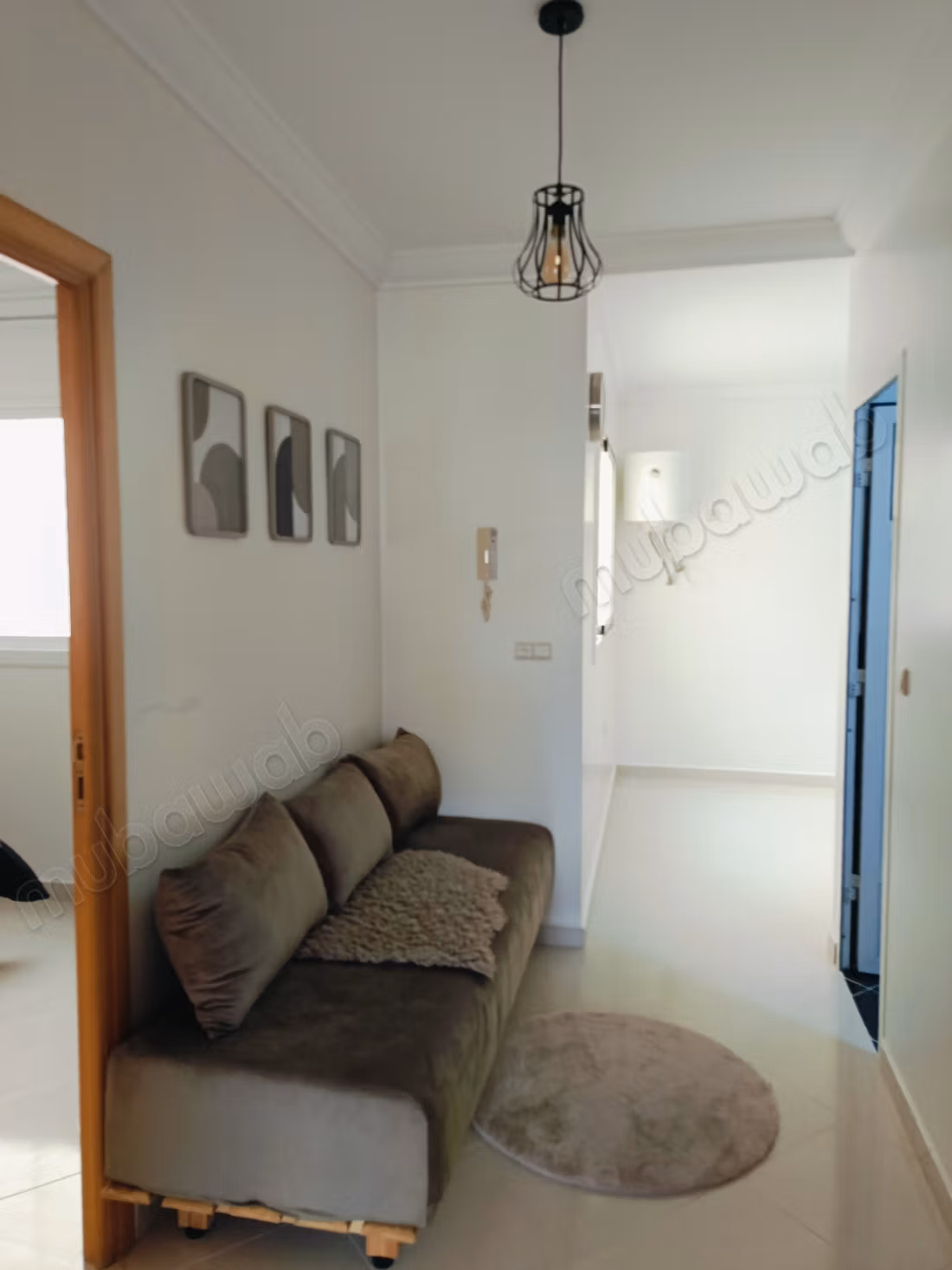 B II Hikma. Surface totale 100 m². Meublé