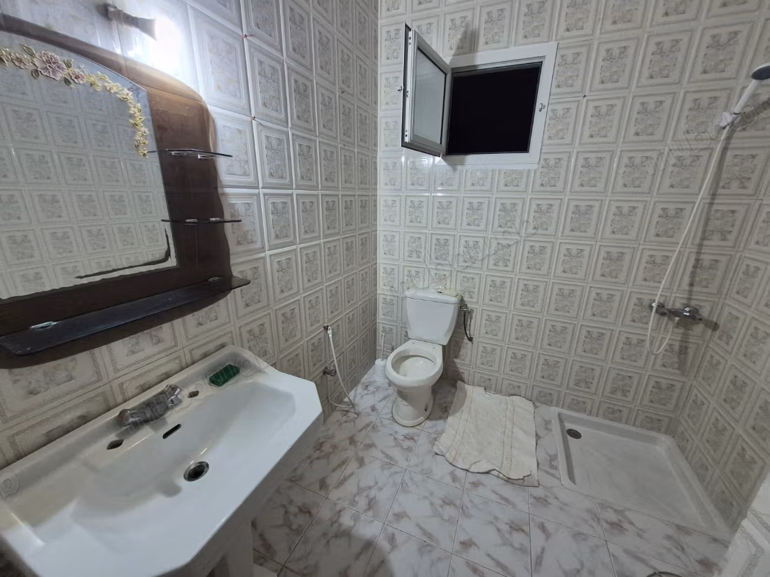 Maison s2 en 1er étage à RafRaf 
Lahmeri