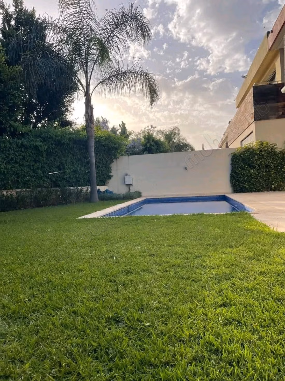 Villa d'Exception à Louer vide