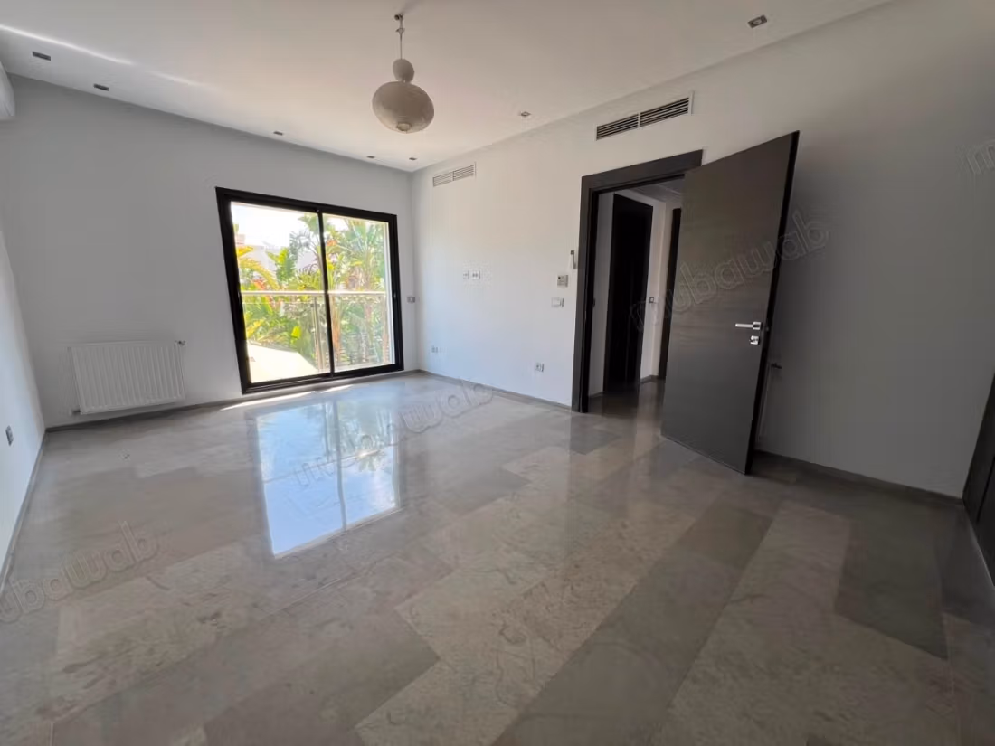 Affittata una villa a Soukra