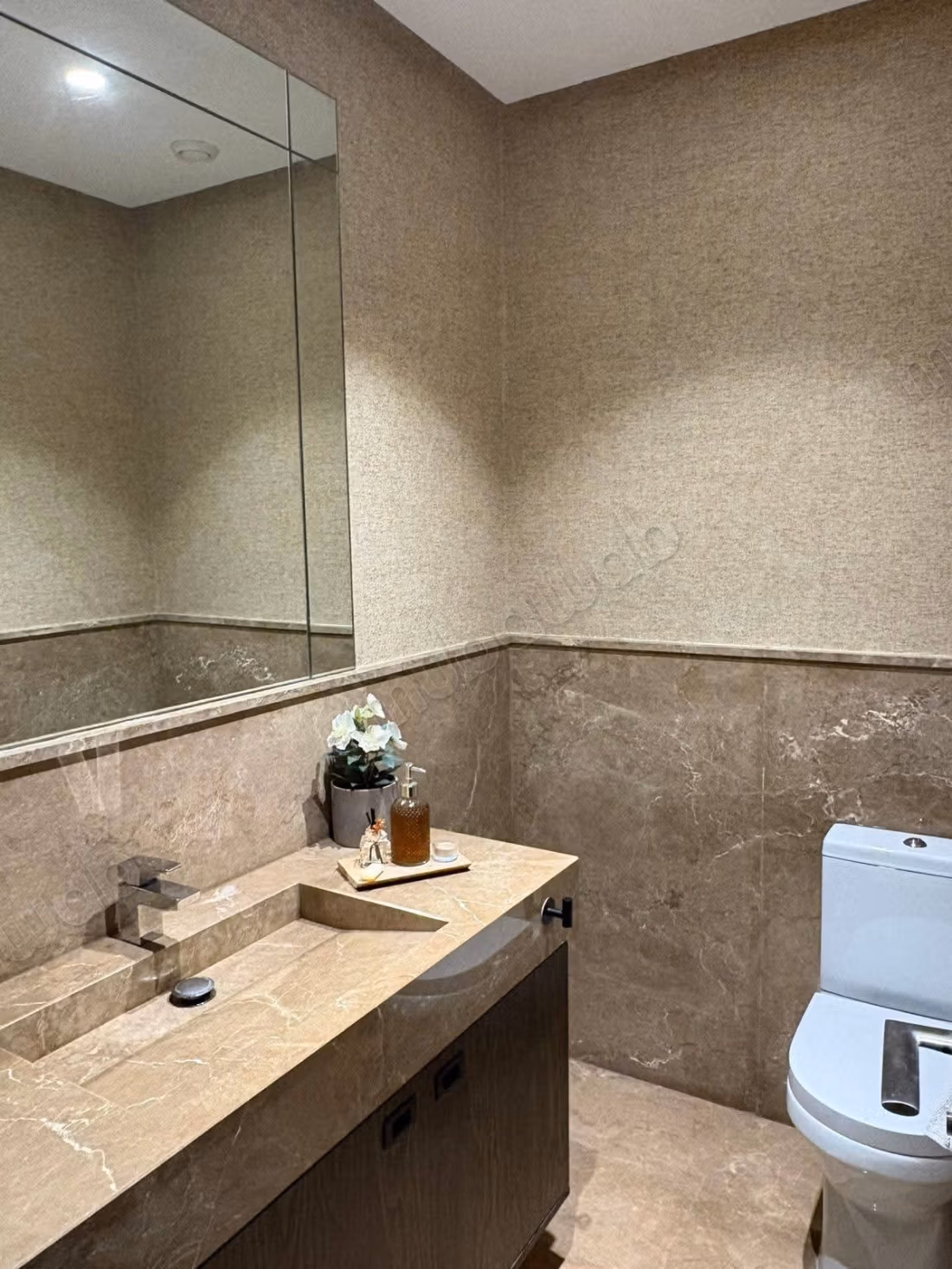 Exceptional ground floor apartment for sale