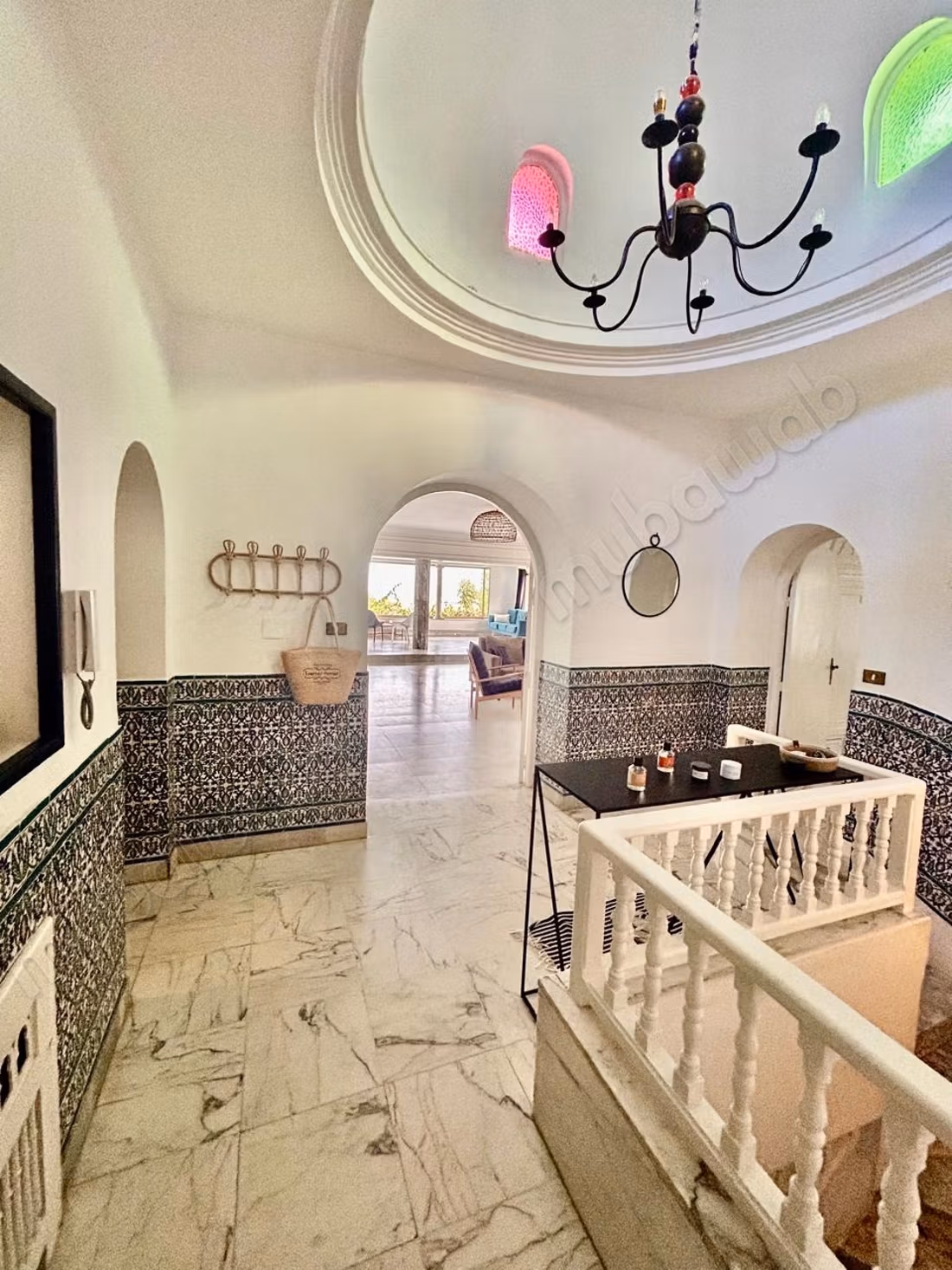 Luxury villa for rent in La Marsa. Area 700 m². Air conditioning and fireplace.