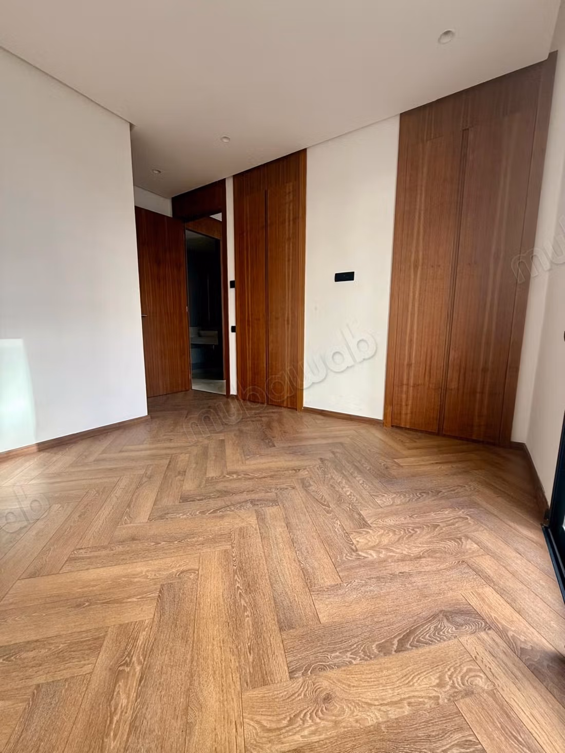 Very nice apartment for rent in Casablanca Finance City. 2 rooms. Double glazed windows and central heating