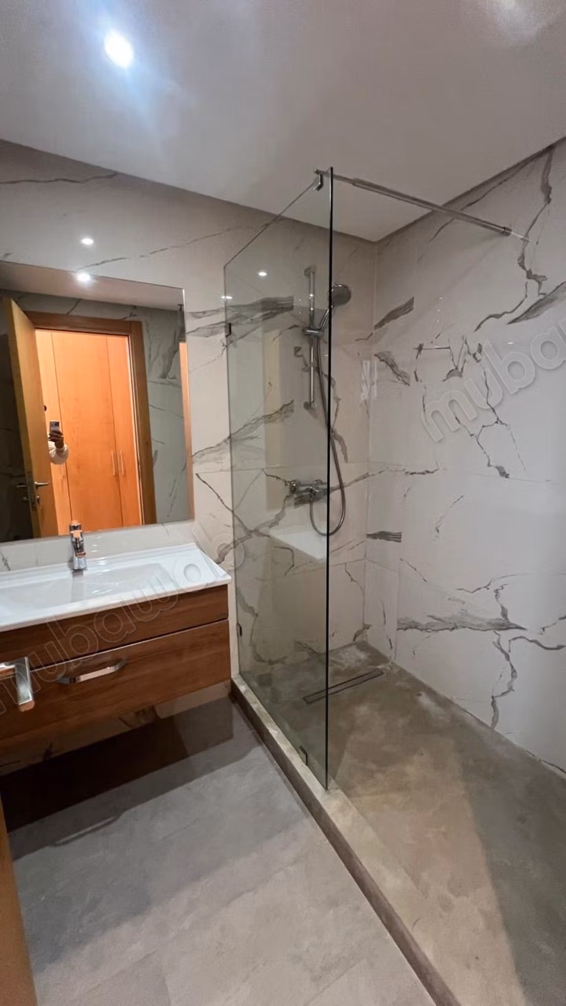 Very nice apartment for rent in Agdal. Total area 100 m². With elevator and green space