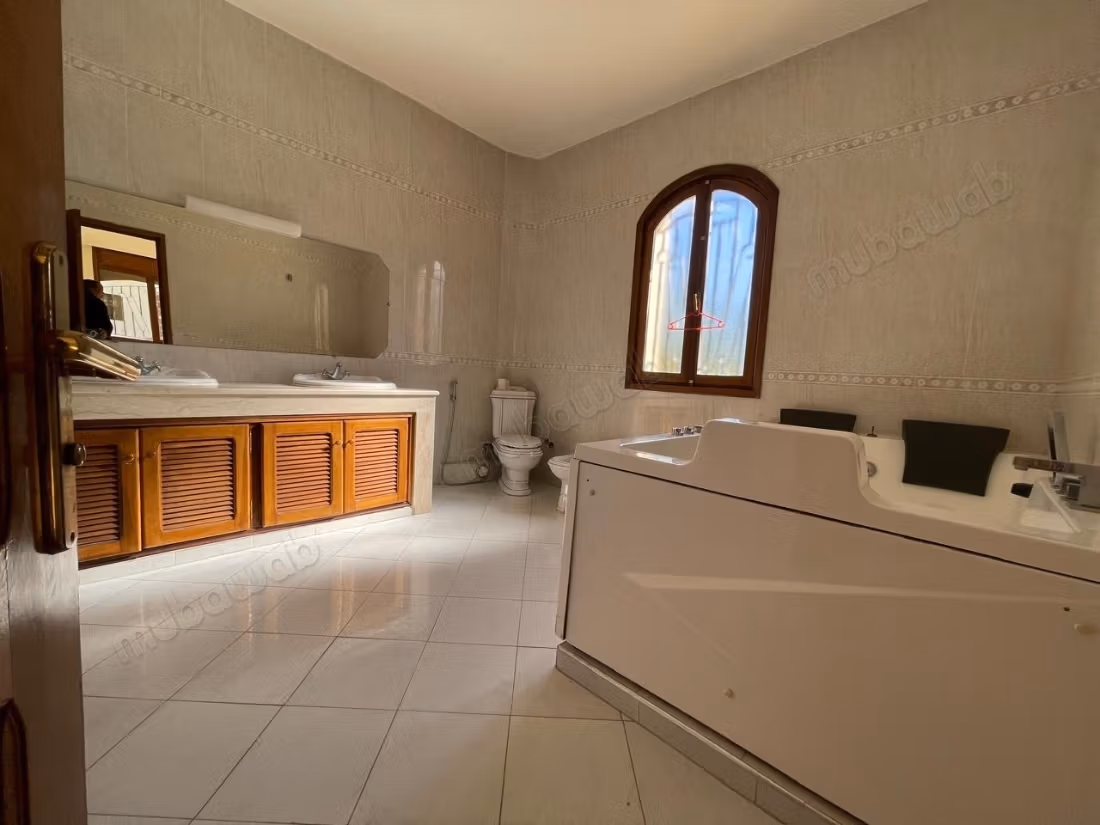 Grande villa in affitto a Hay Riad