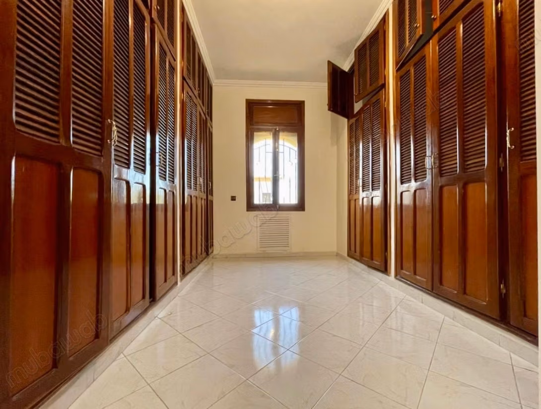Grande villa in affitto a Hay Riad