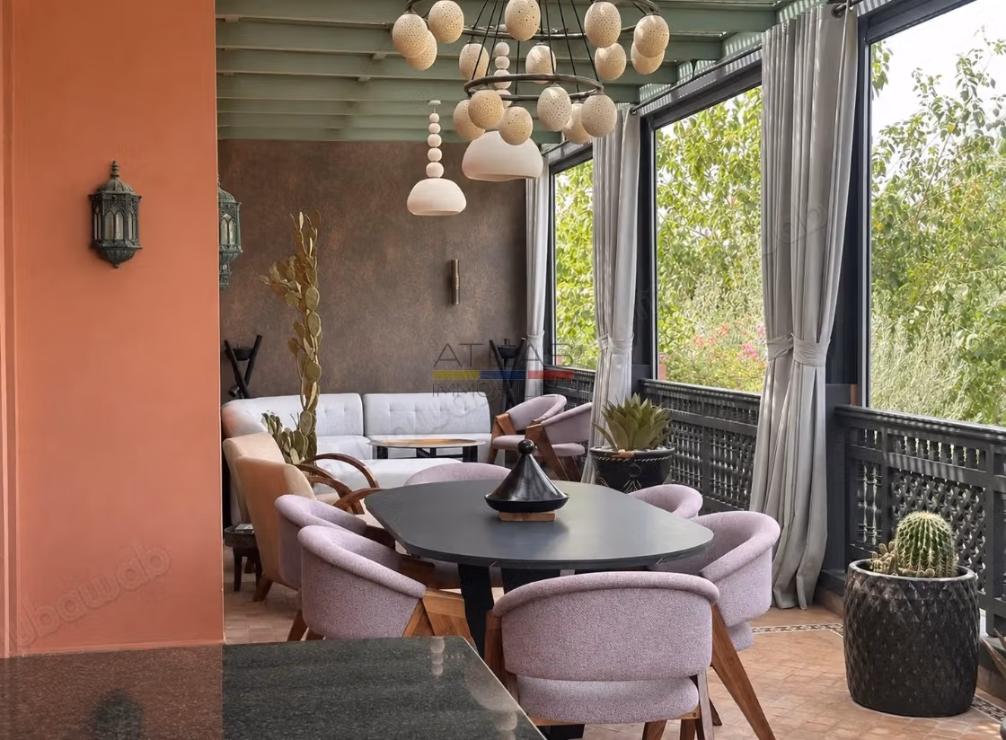 Appartement rénové avec vaste terrasse 
Palmeraie — 2