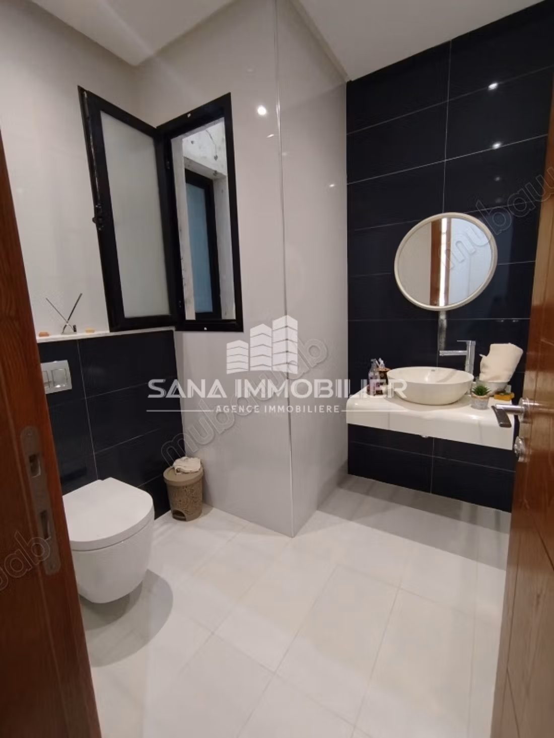 A vendre villa en duplex a beni khiar