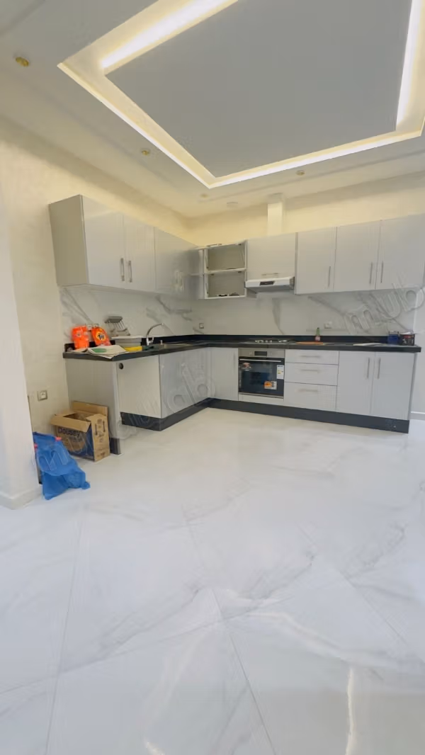 Alquile este apartamento en Marjane. 3 habitaciones. Con ascensor
