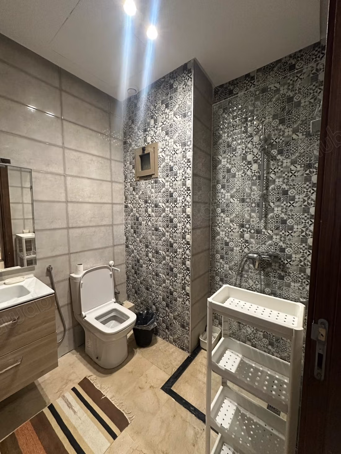 Studio con terrazza in affitto Hassan