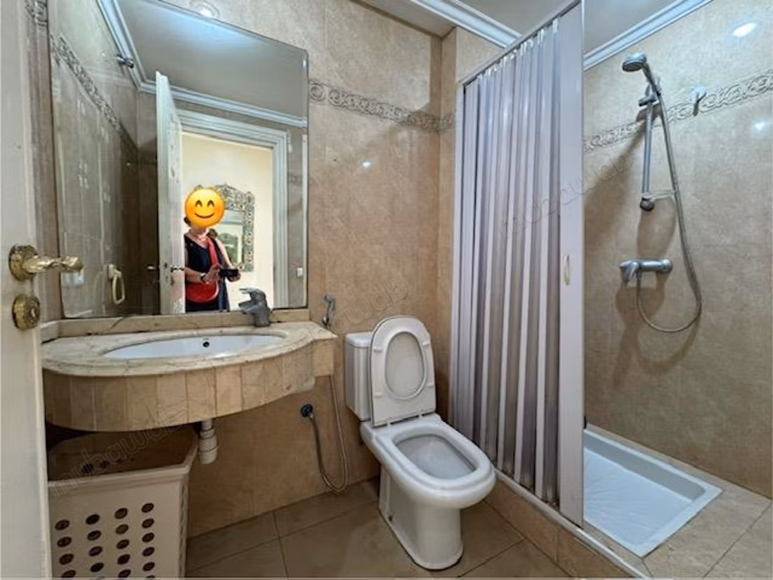 Furnished studio without facing