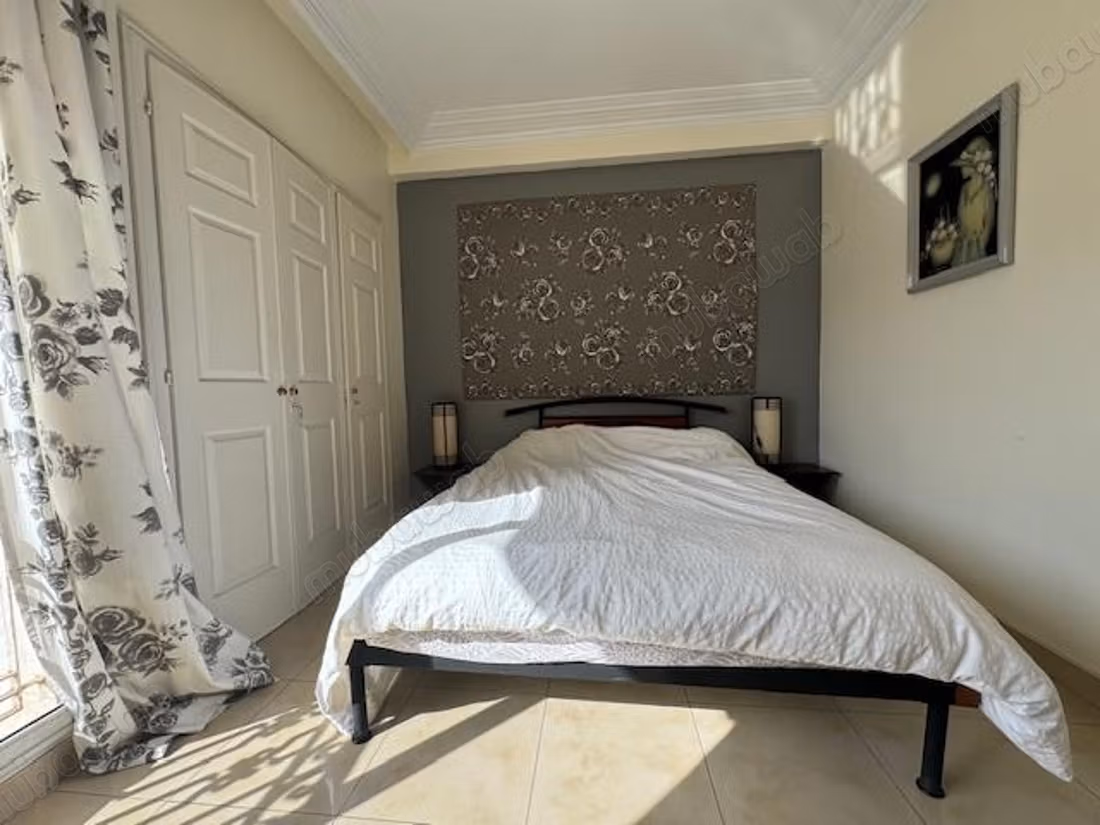 Furnished studio without facing