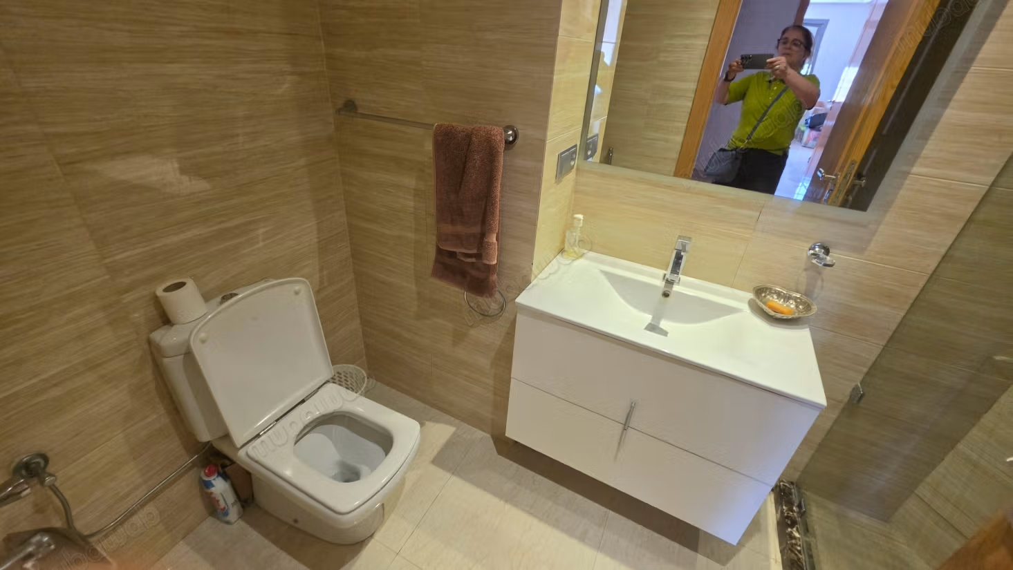 Bel appartamento recente all'oasi