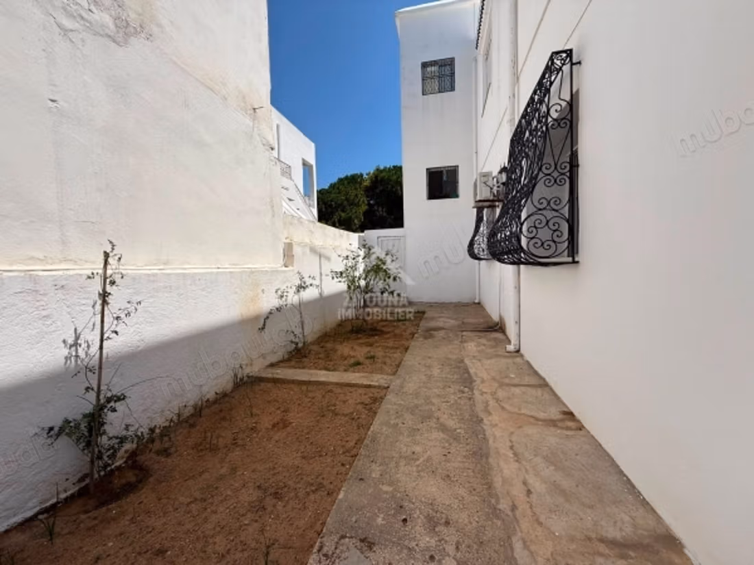 In affitto una villa con giardino a La Marsa Saada