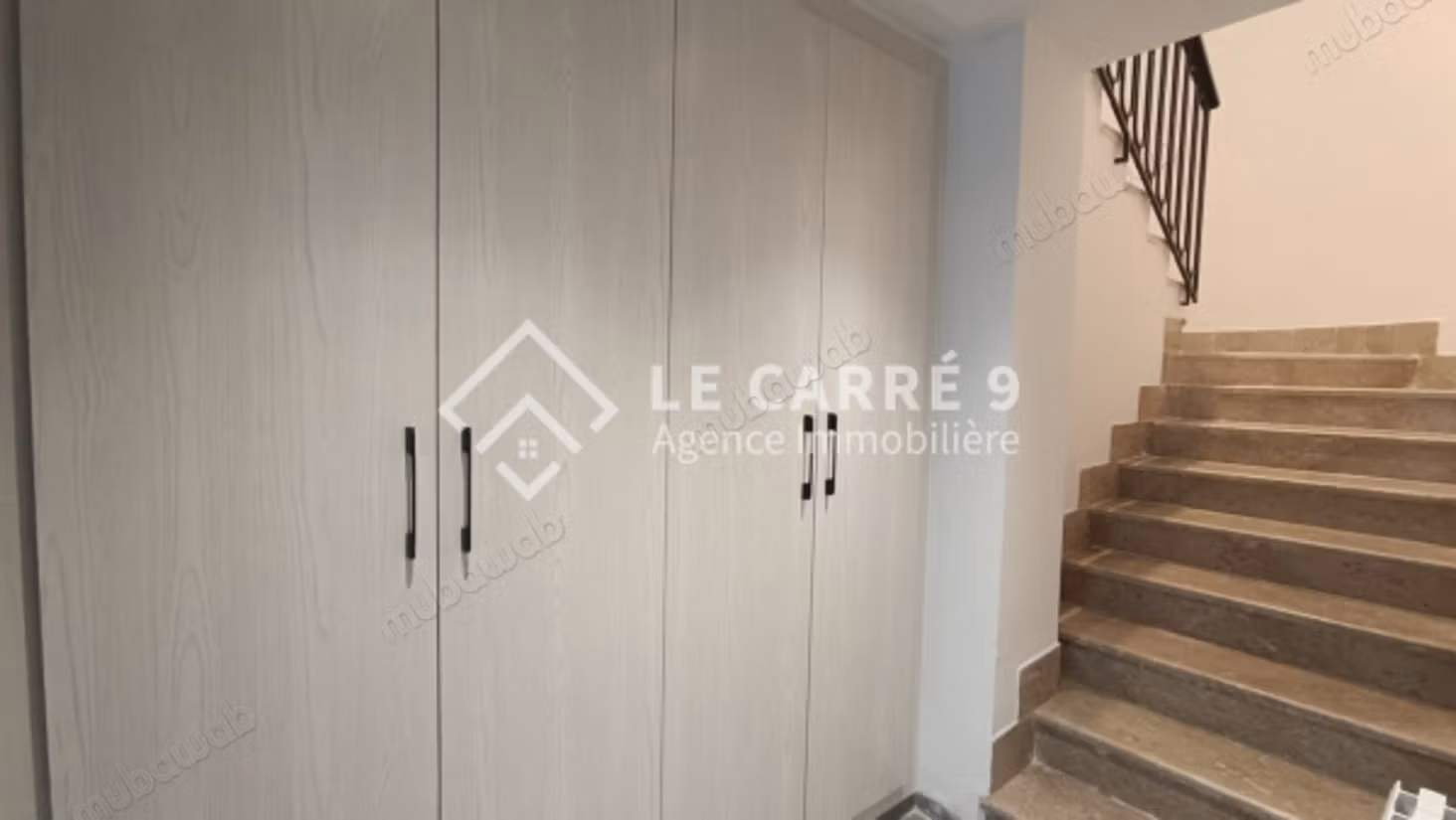 In affitto un Duplex S3 con giardino per USO UFFICIO