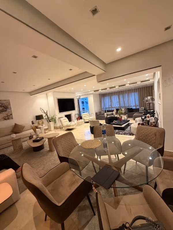 Apartamento de lujo de 180 m² con terraza