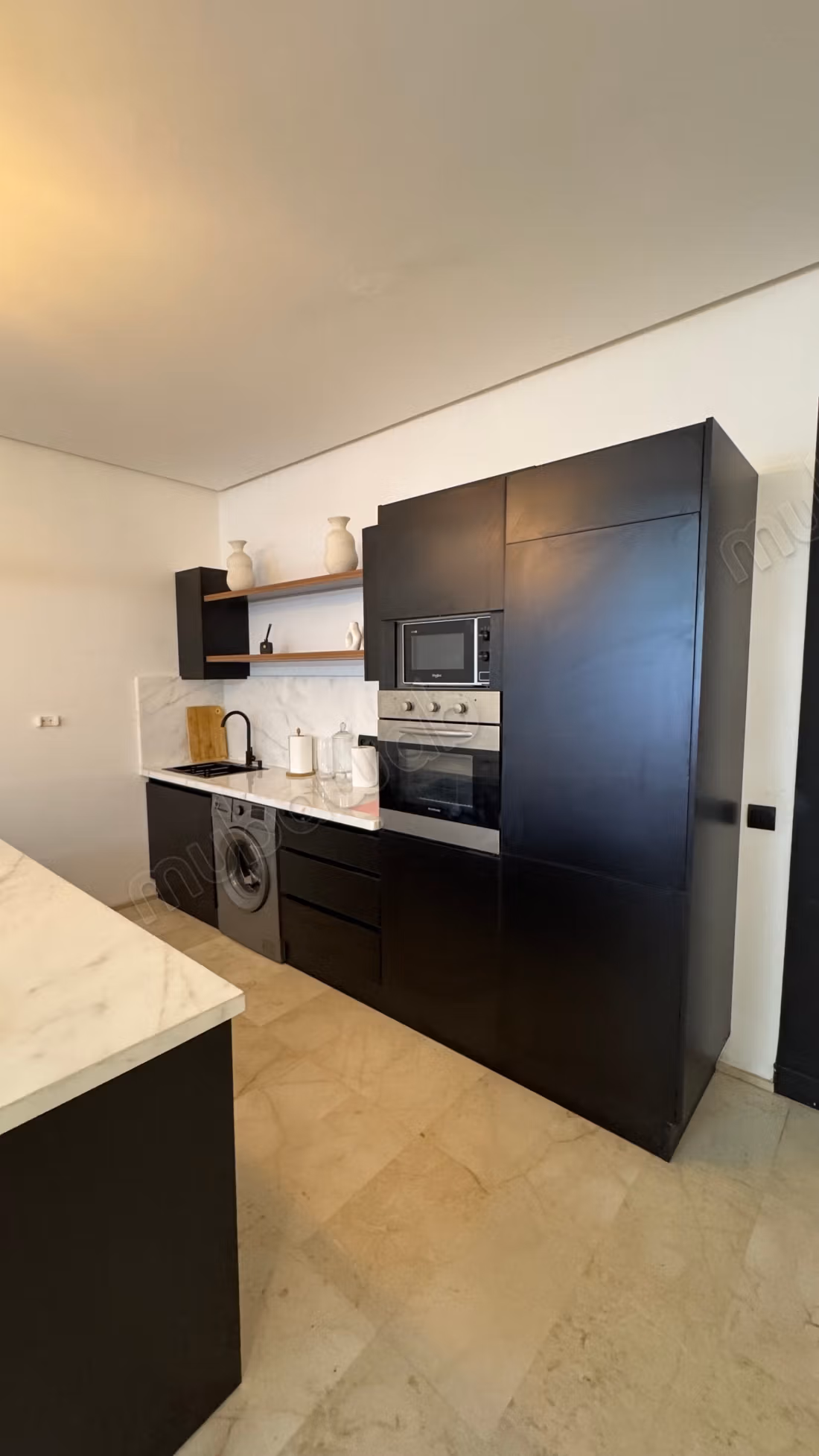 Studio 82 m² newly refurbished, Long-term rental, Guéliz Station