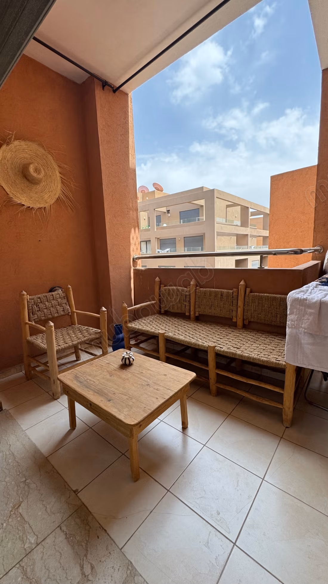 Studio 82 m² newly refurbished, Long-term rental, Guéliz Station