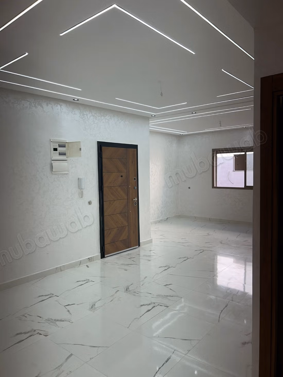 Offices & shops for sale in Al Kawtar. Area 143 m²