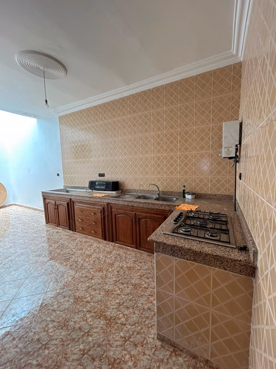 Maison r1 de 180 m2 composée de 2 apparts
