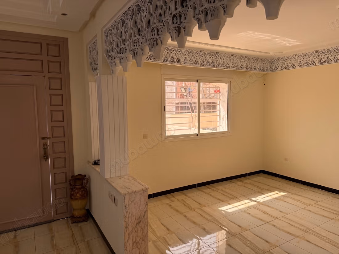 Casa lussuosa in vendita a Oulad Wajih. 4 belle camere. Bella terrazza e giardino