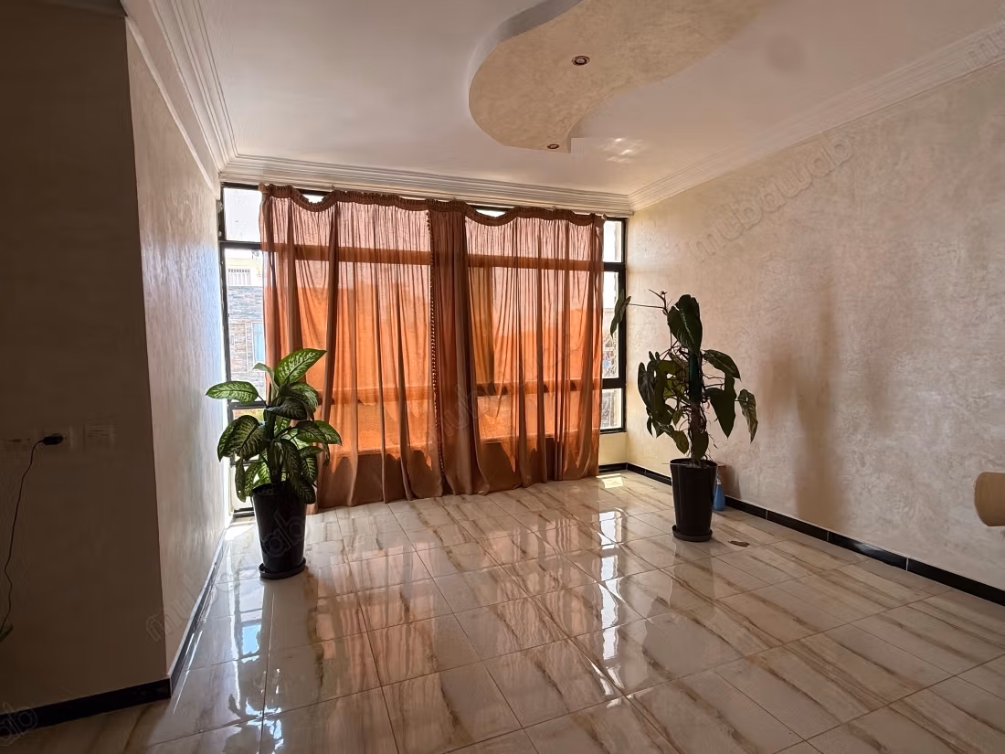 Casa lussuosa in vendita a Oulad Wajih. 4 belle camere. Bella terrazza e giardino