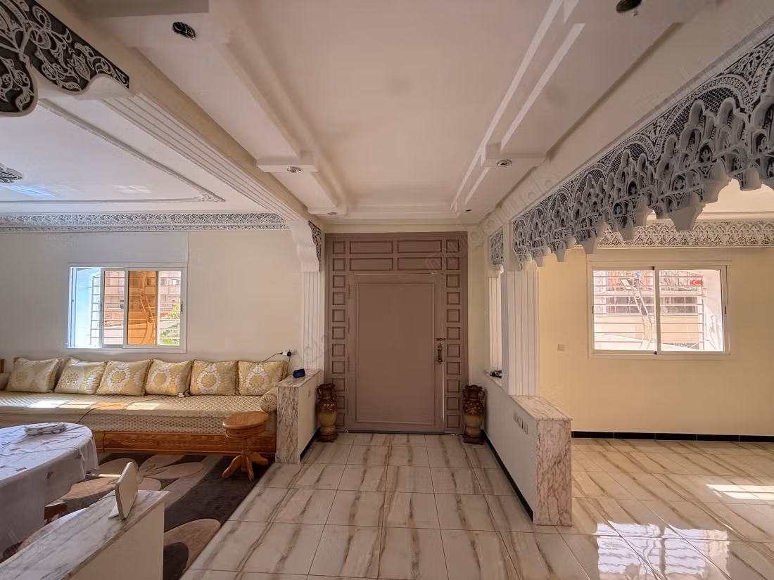 Casa lussuosa in vendita a Oulad Wajih. 4 belle camere. Bella terrazza e giardino