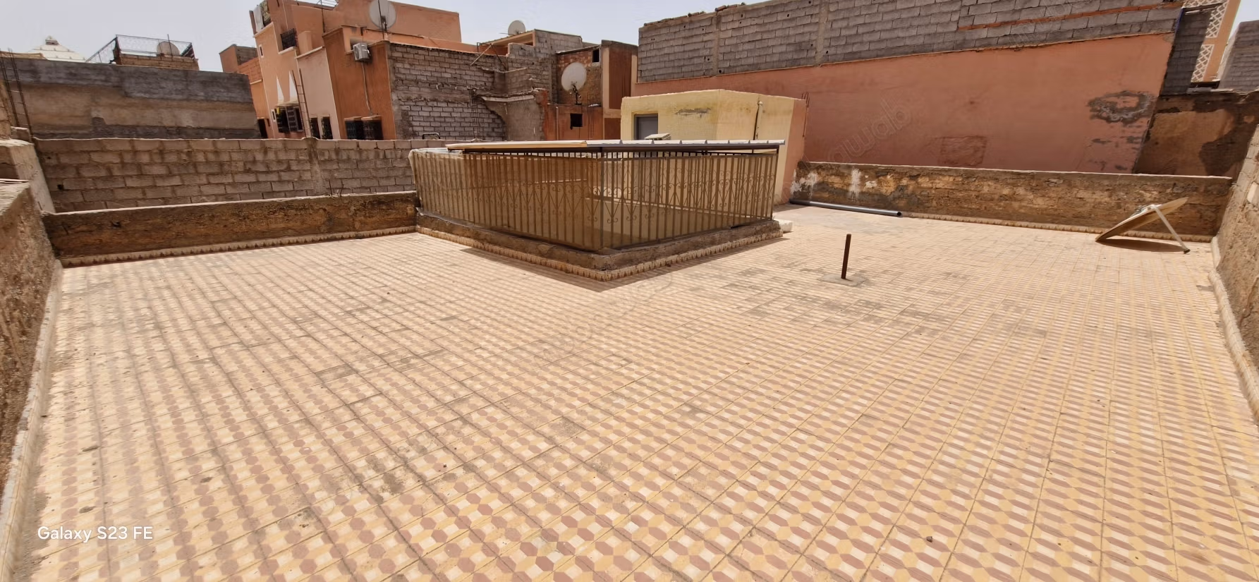 Amplio Riad Titulado de 193 m² Muy Gran Terraza