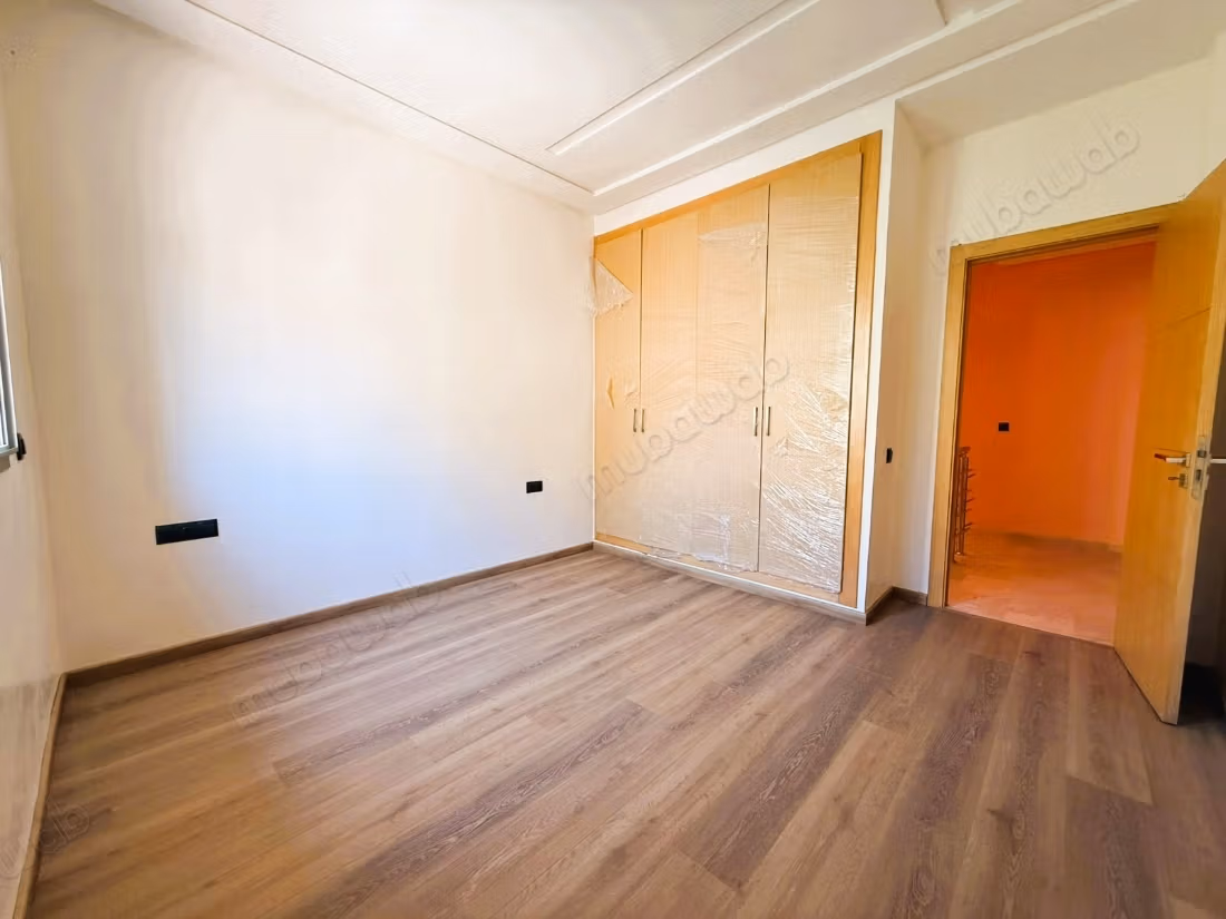 Interesting villa. Residence or investment