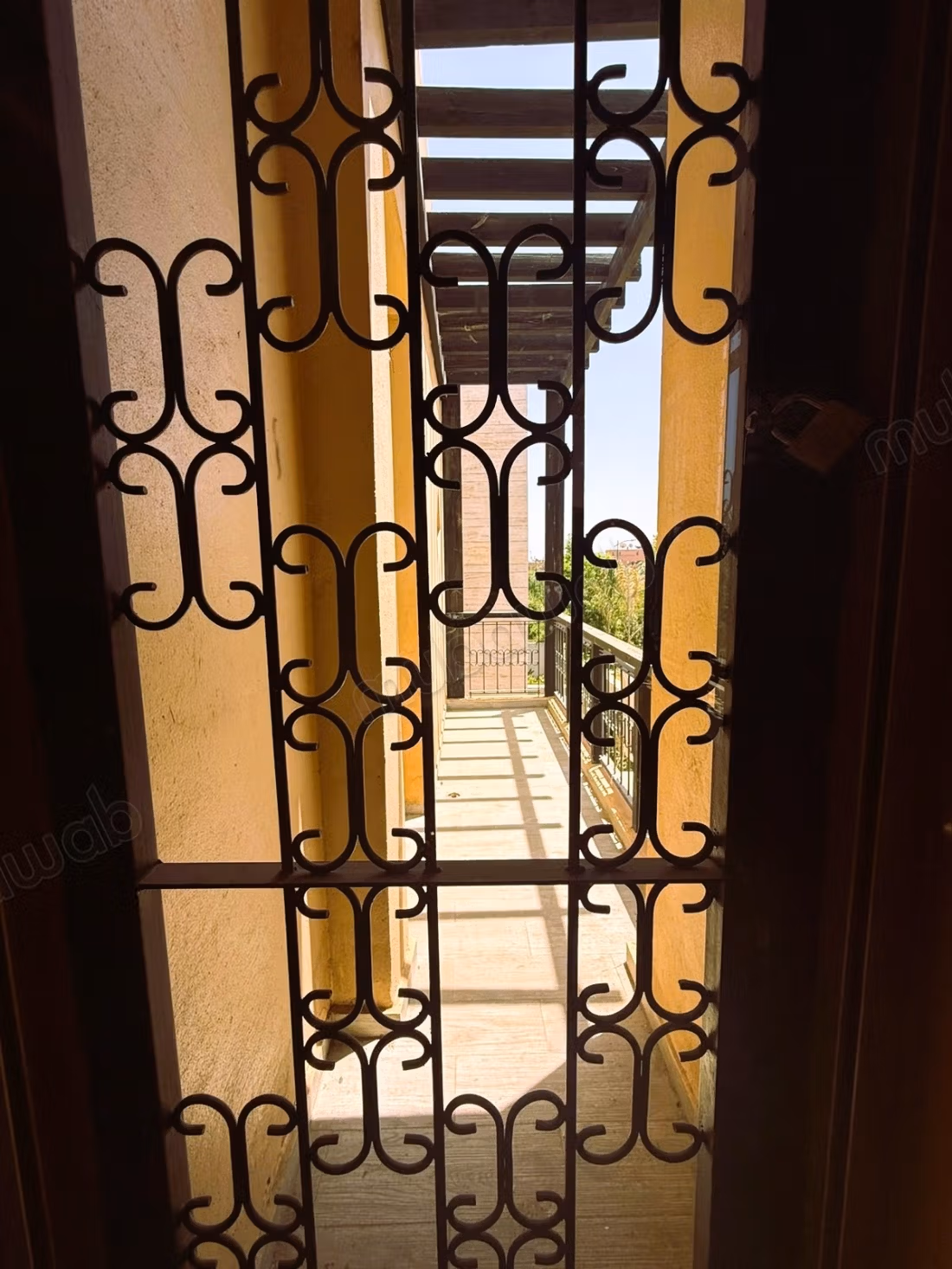 Interesting villa. Residence or investment