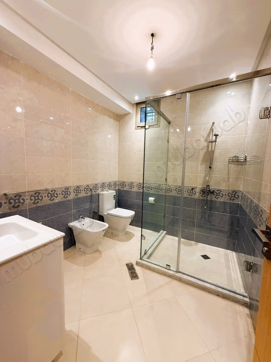 Interesting villa. Residence or investment
