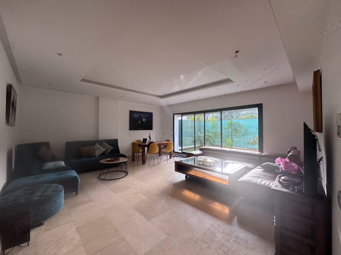 Duplex in affitto a Riyad. 4 grandi stanze. Ben arredato