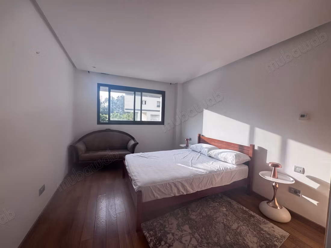 Duplex in affitto a Riyad. 4 grandi stanze. Ben arredato