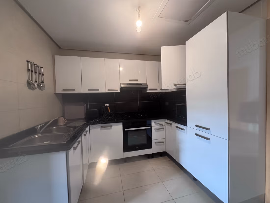 Duplex in affitto a Riyad. 4 grandi stanze. Ben arredato