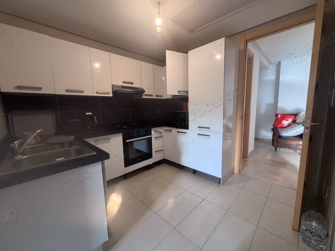 Duplex in affitto a Riyad. 4 grandi stanze. Ben arredato