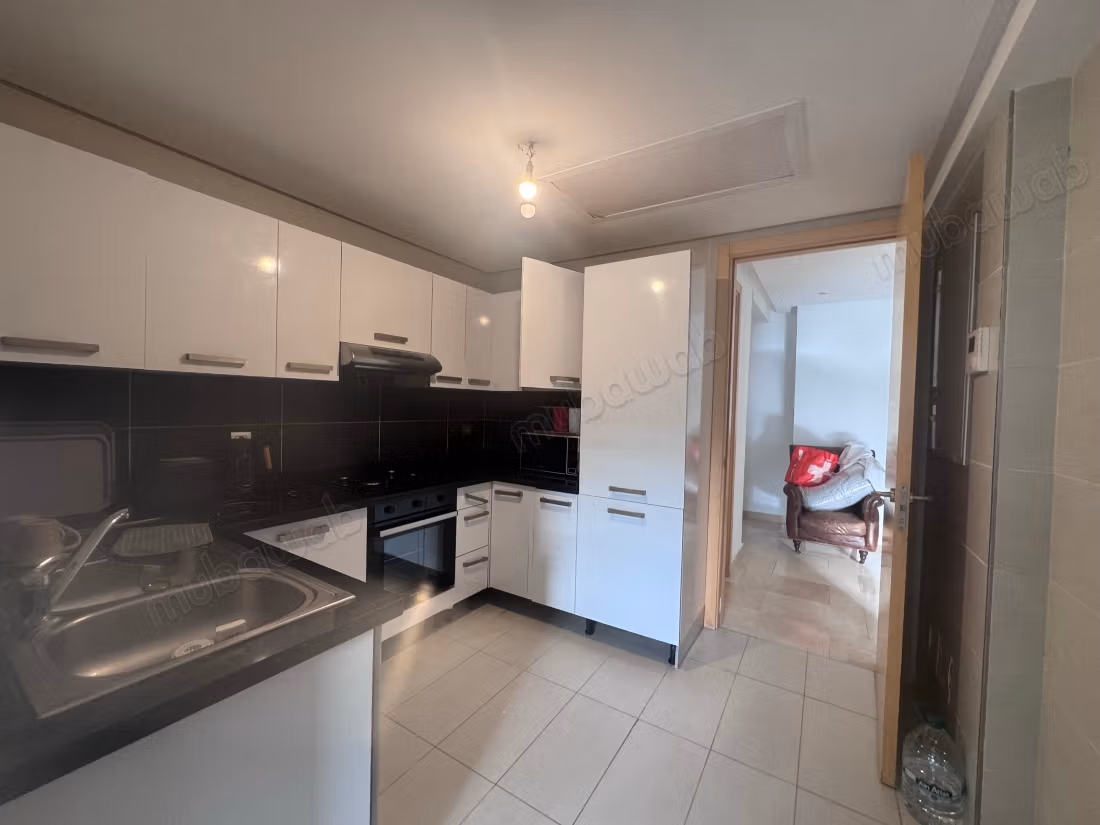 Duplex in affitto a Riyad. 4 grandi stanze. Ben arredato