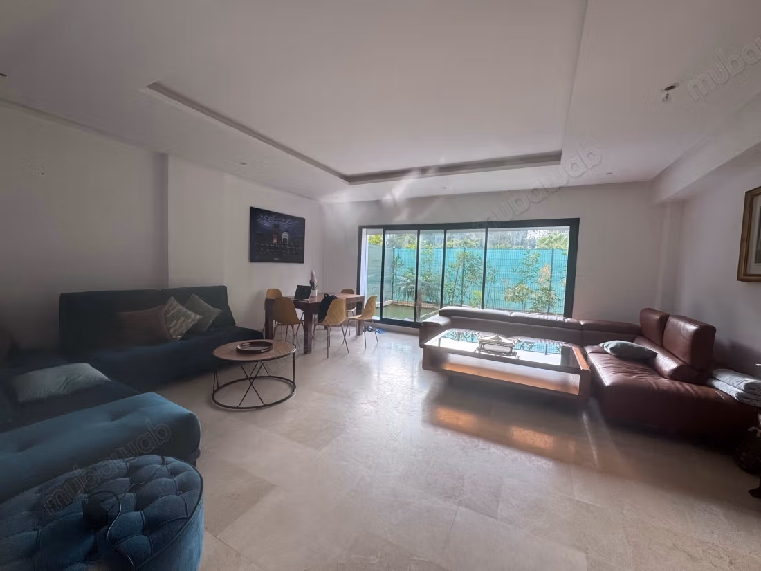 Duplex in affitto a Riyad. 4 grandi stanze. Ben arredato