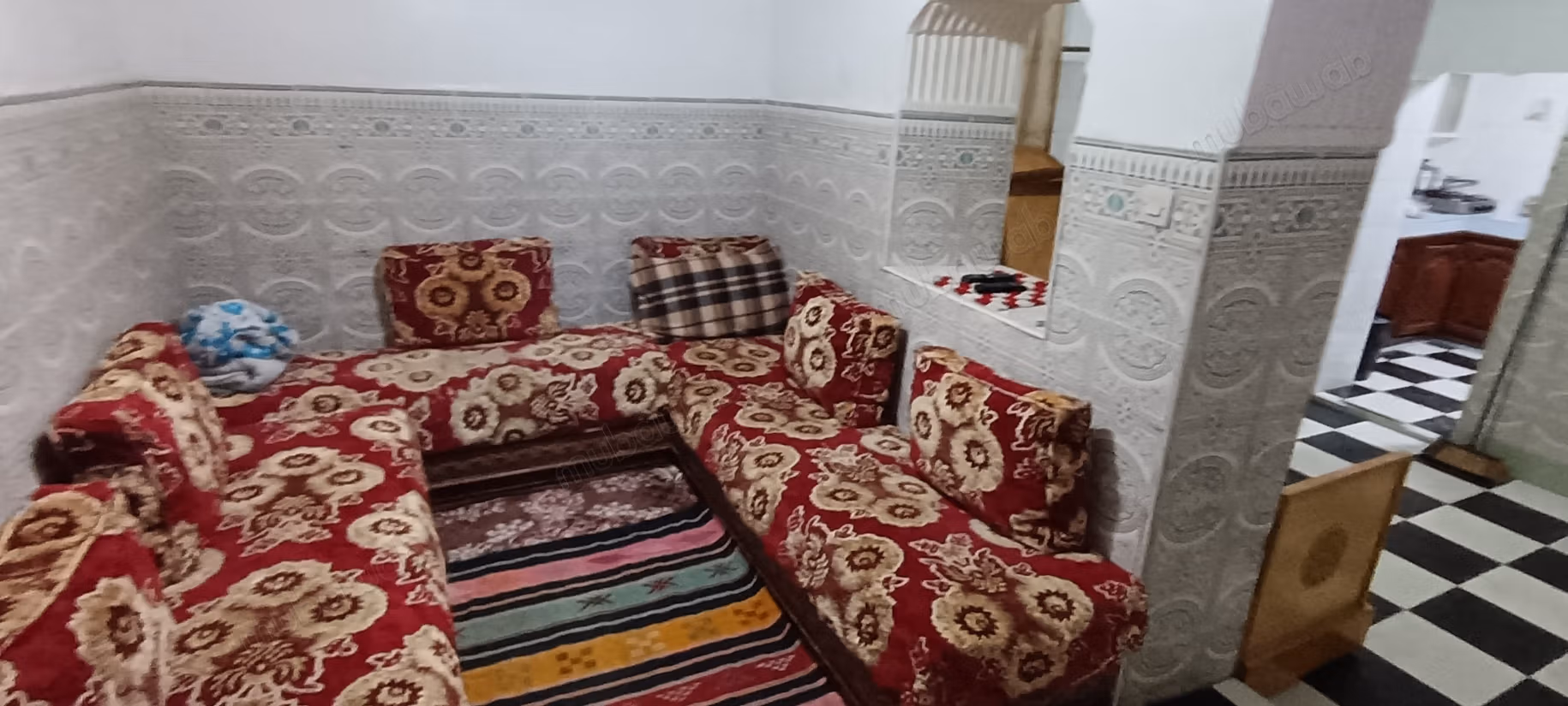 Huis te koop in Medina. 3 grote kamers. Pantserdeur en dubbelglasysteem