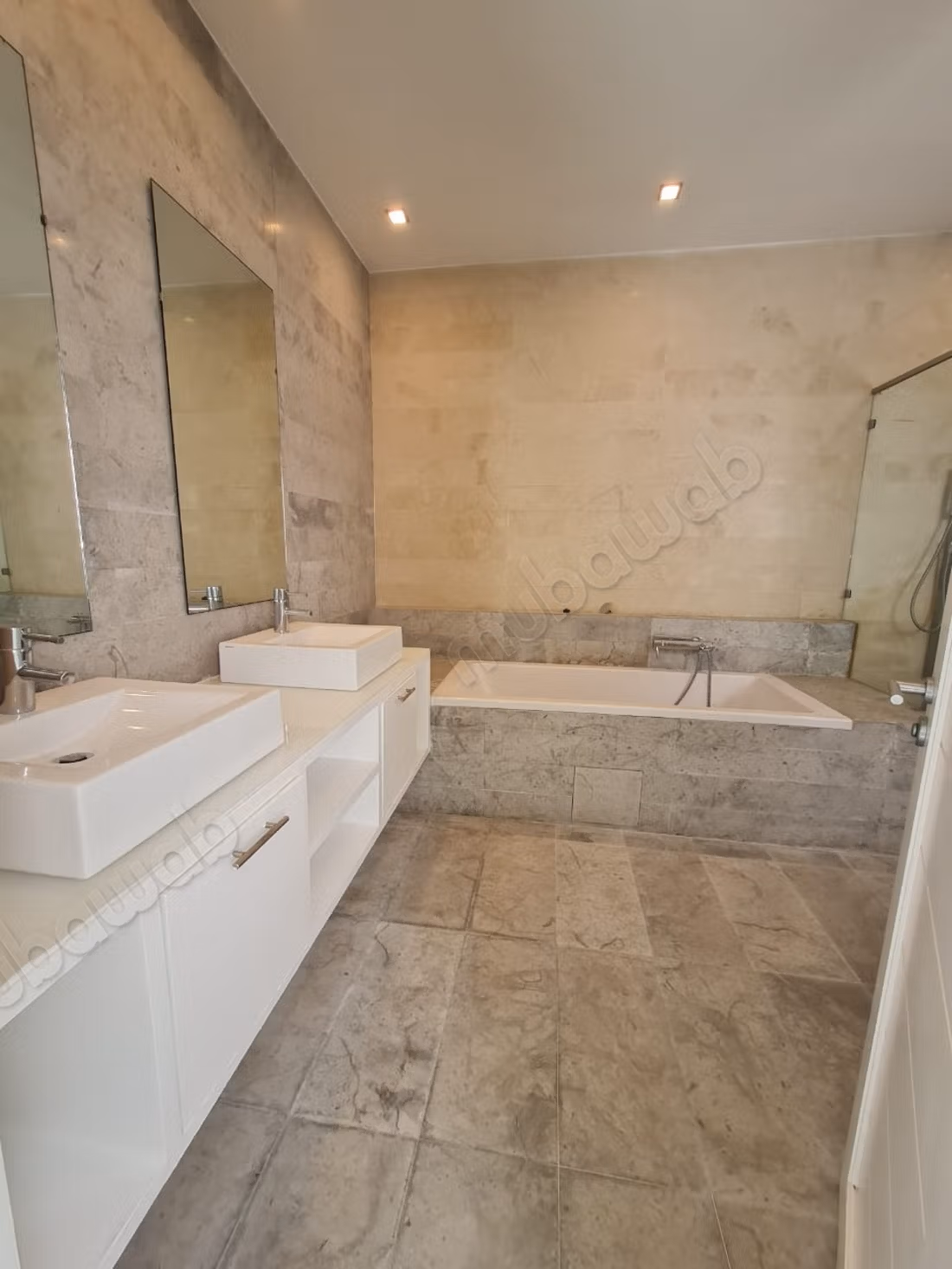 Charming villa for rent at La Marsa Corniche