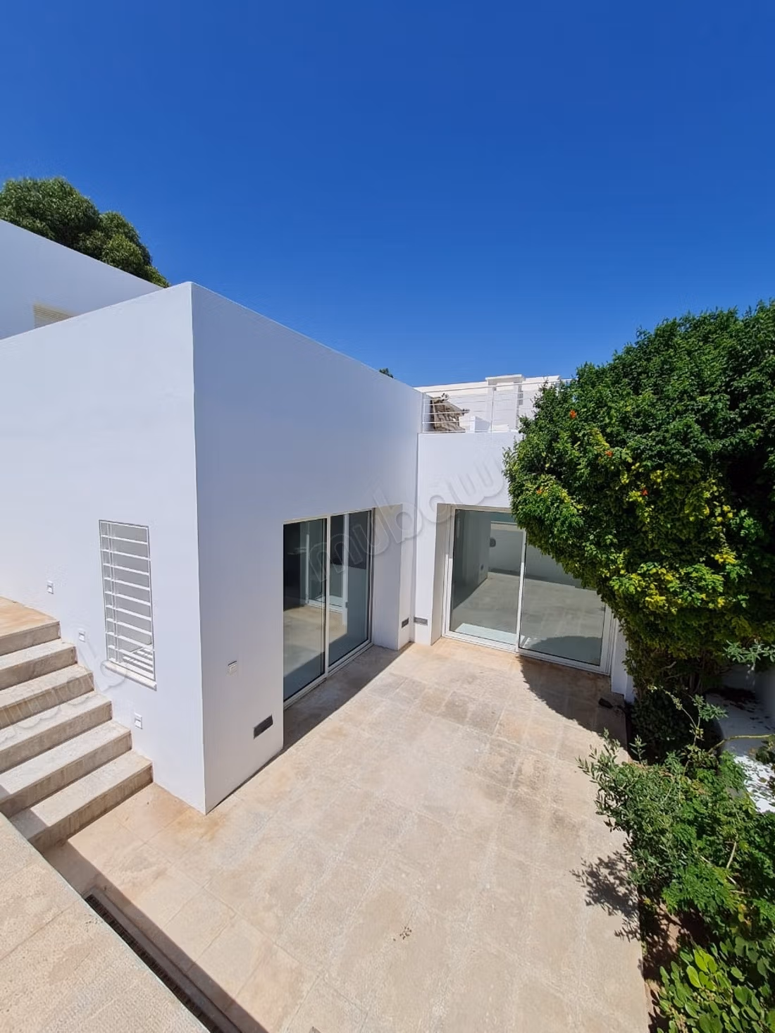 Location charmante villa a la marsa corniche