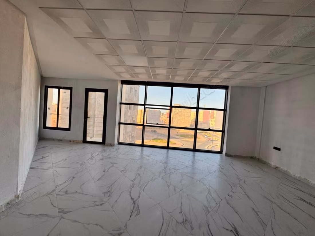Bureaux neufs a louer 216 648m, Laayoune