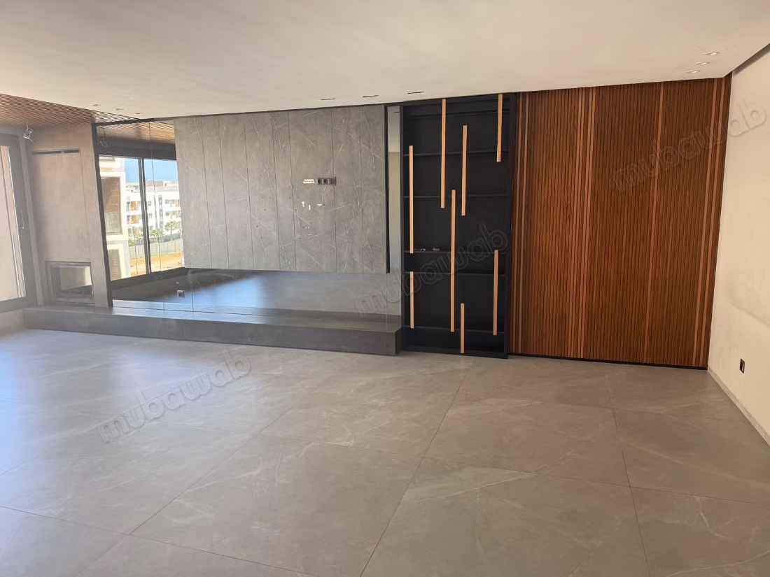 À LOUER Appt à Souissi 