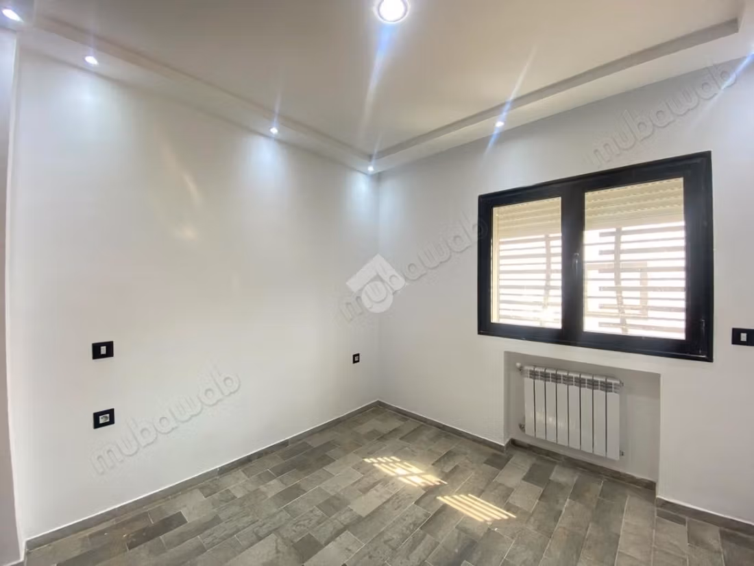 Etage de villa en location