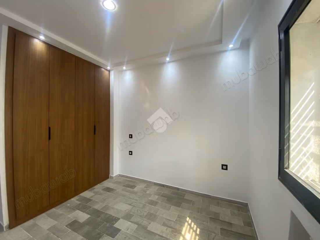 Etage de villa en location
