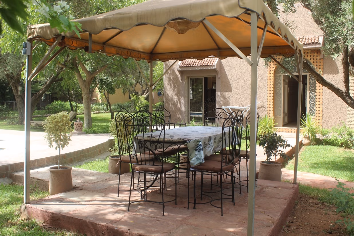 House for rent in a heavenly vegetation