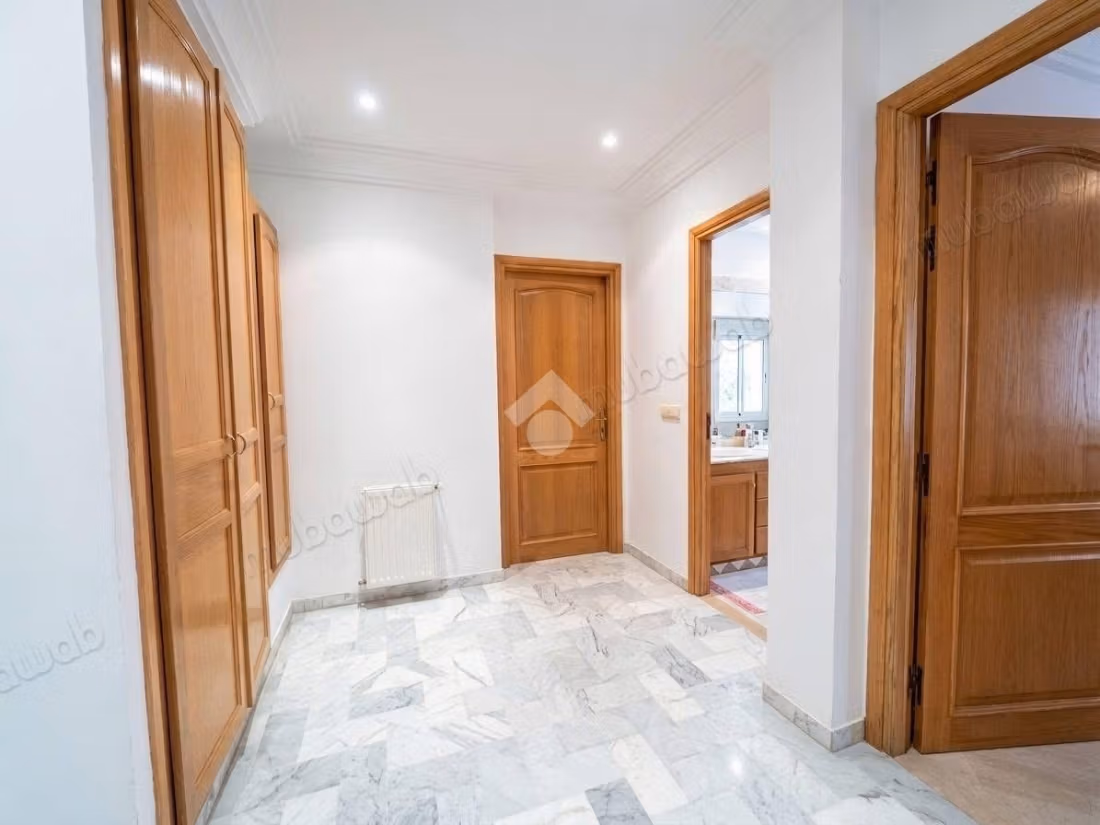 Villa bifamiliare in affitto