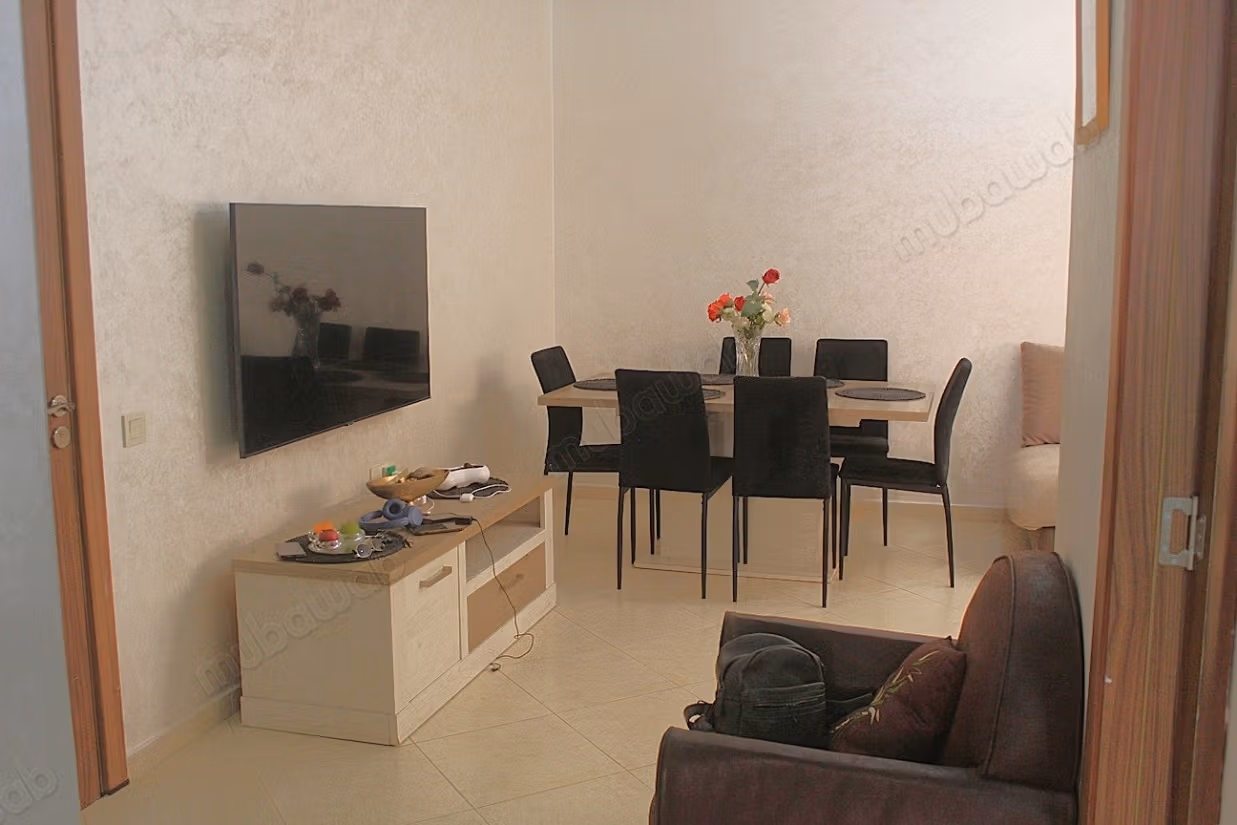 Grand studio de 64m² dans résidence avec piscine