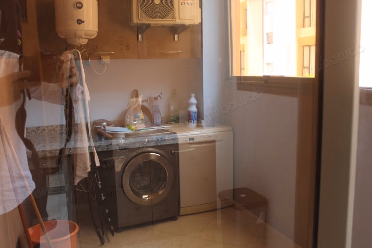 Grand studio de 64m² dans résidence avec piscine