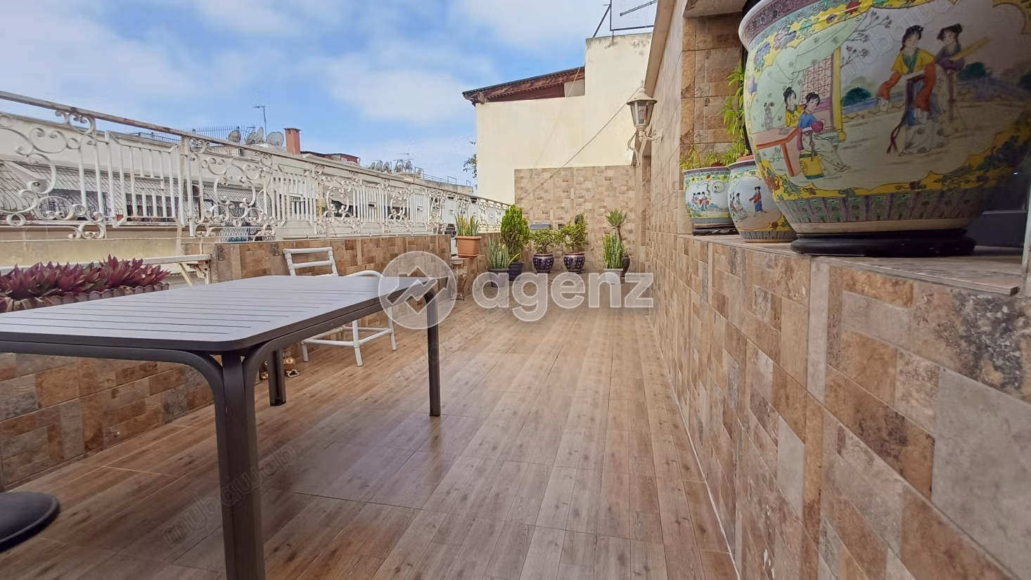 Appartamento in vendita di 281 m², 3 camere Ospedali Casablanca